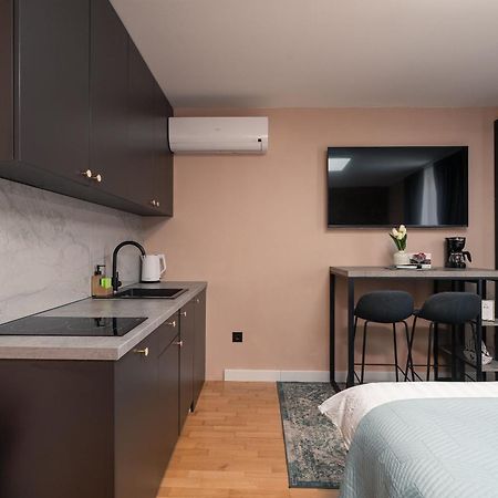 Sapphire Studio Apartment With Free Private Parking Дубровник Екстериор снимка