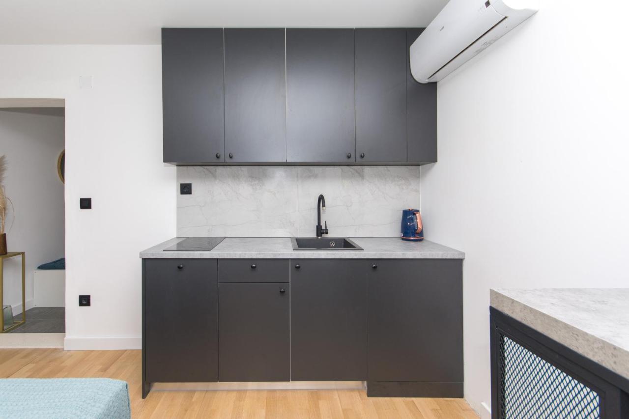 Sapphire Studio Apartment With Free Private Parking Дубровник Екстериор снимка