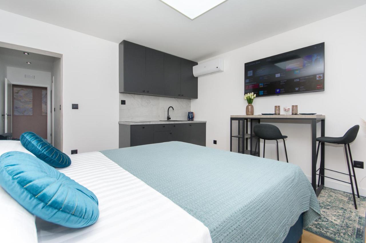 Sapphire Studio Apartment With Free Private Parking Дубровник Екстериор снимка