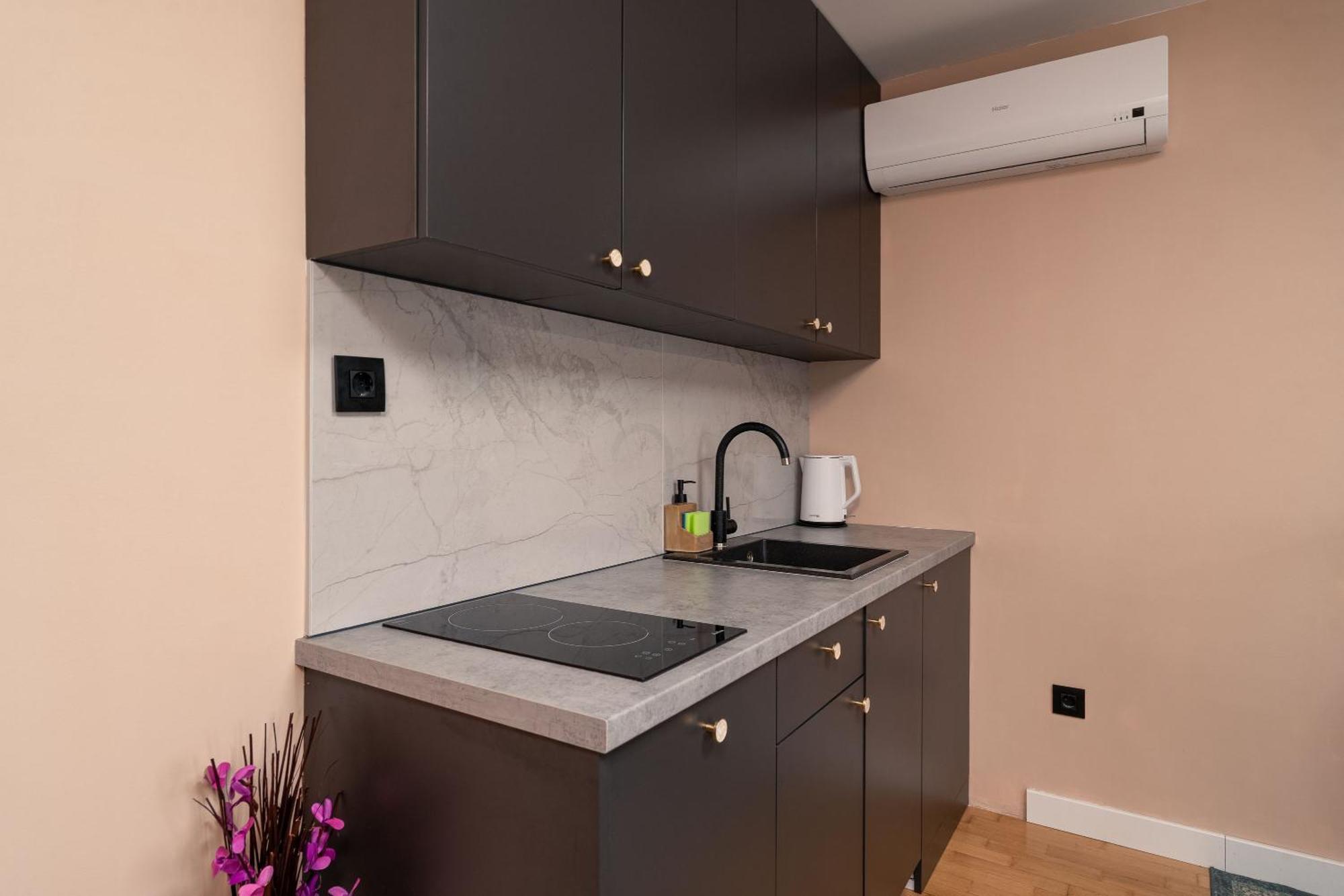 Sapphire Studio Apartment With Free Private Parking Дубровник Екстериор снимка