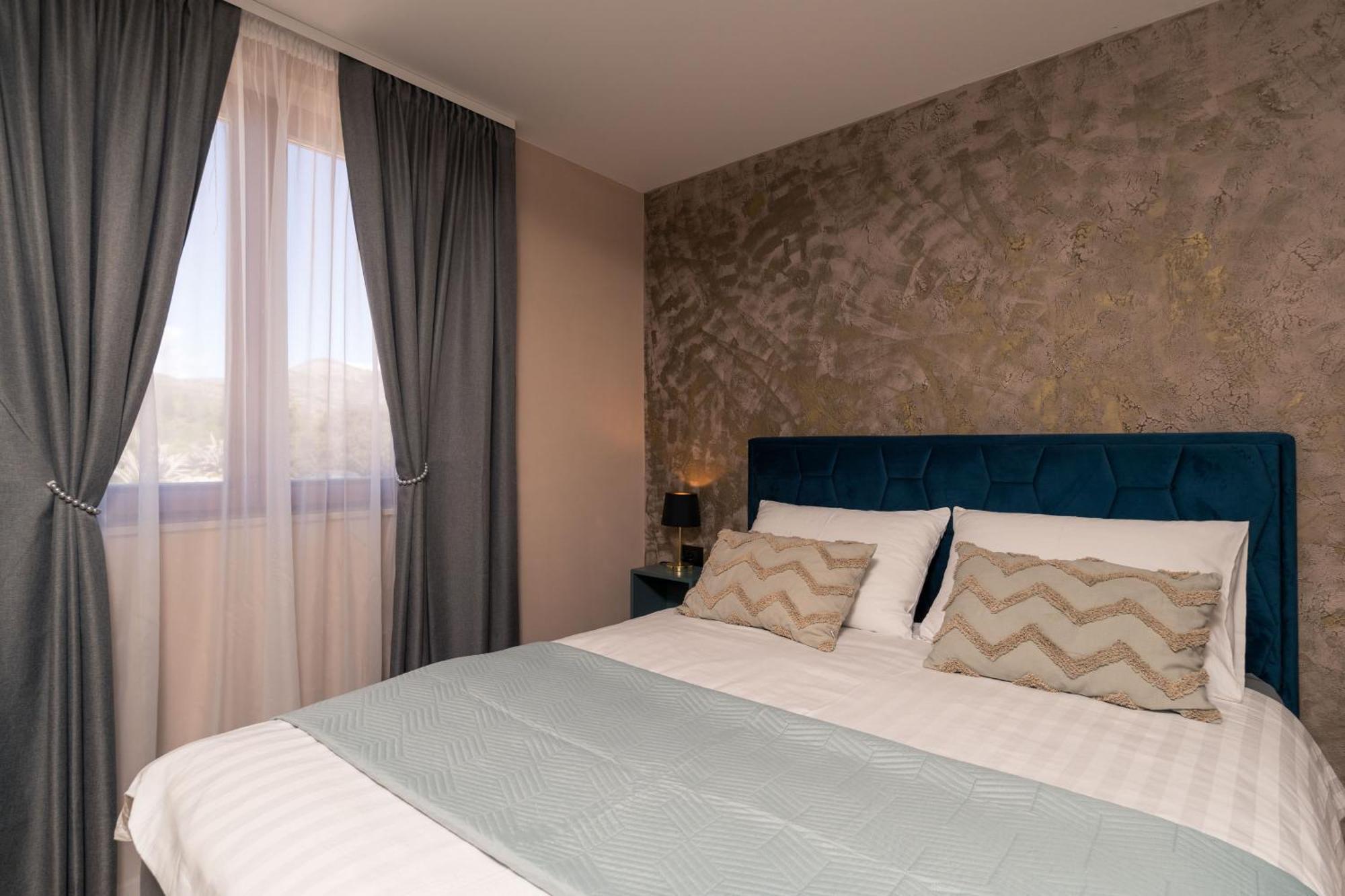 Sapphire Studio Apartment With Free Private Parking Дубровник Екстериор снимка