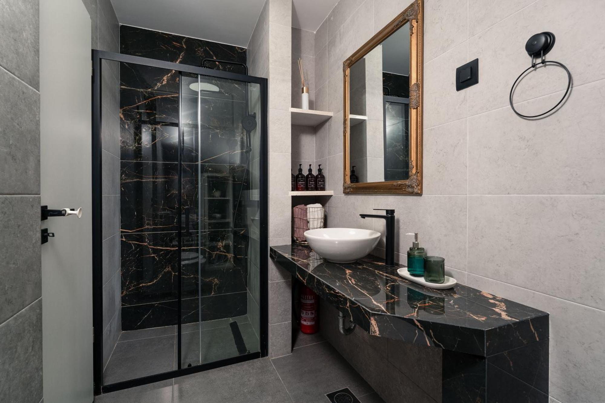 Sapphire Studio Apartment With Free Private Parking Дубровник Екстериор снимка